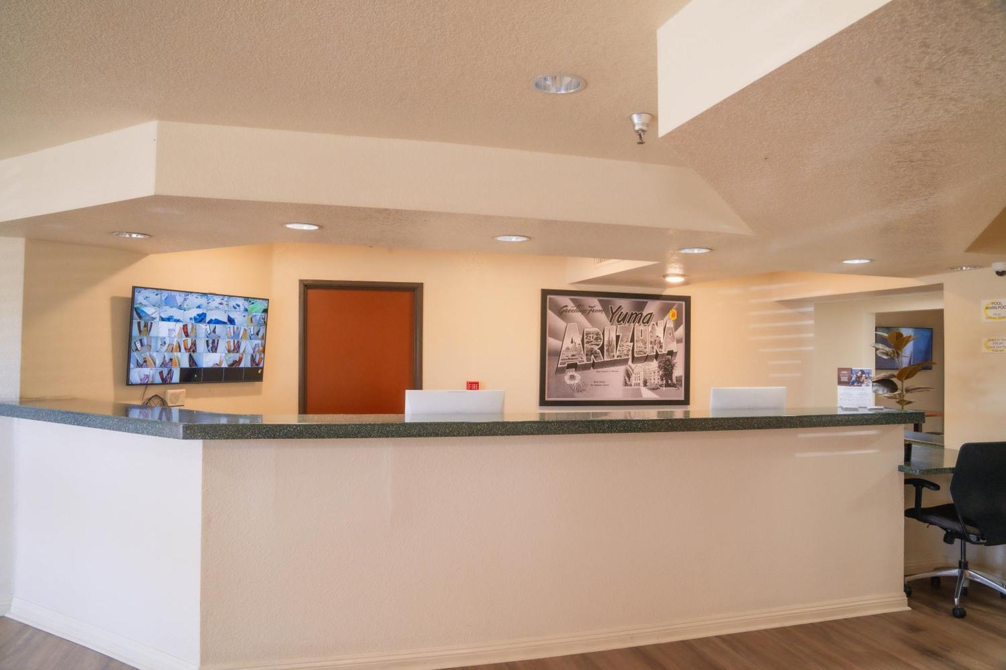 Super 8 By Wyndham Yuma Ξενοδοχείο Εξωτερικό φωτογραφία